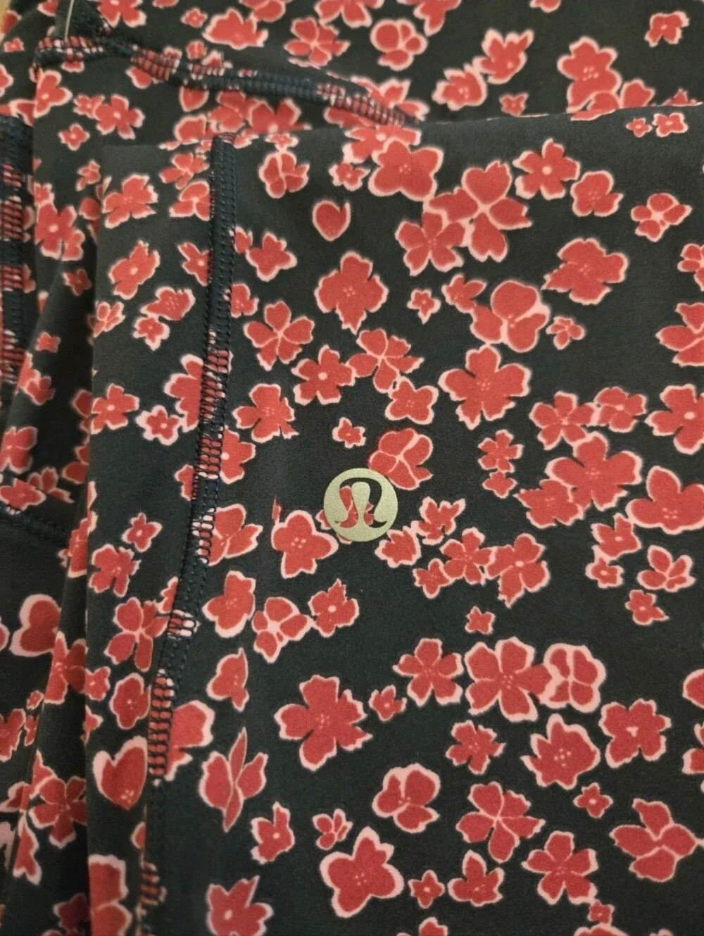 lululemon athletica new tags